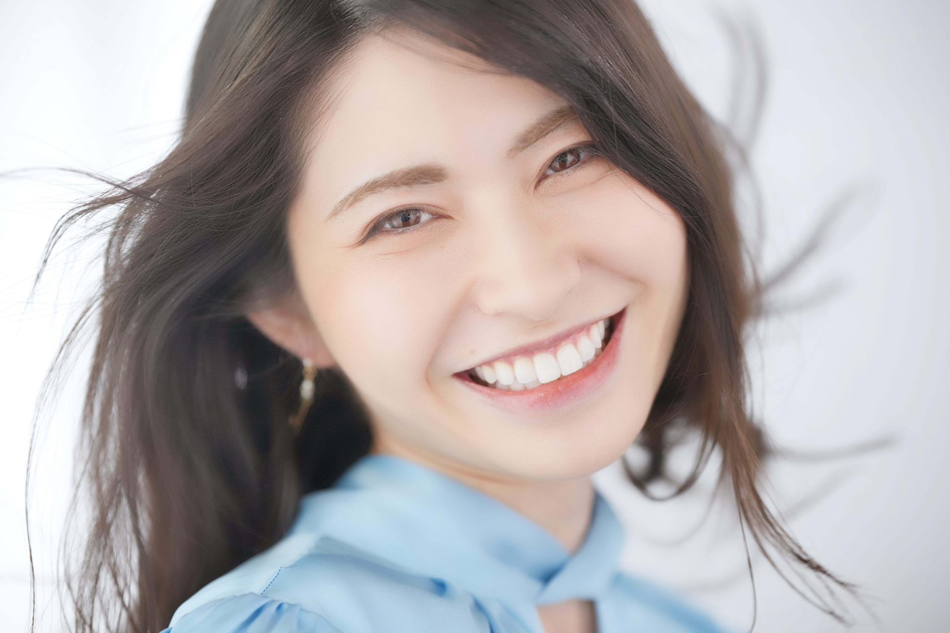 みんなに愛される 笑顔美人 になろう 口角トレーニングで美しい口元をキープ セグロラ化粧品